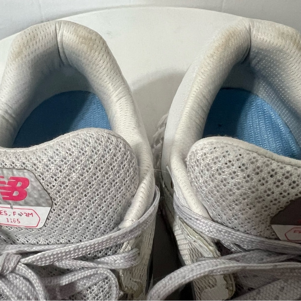 New Balance Fresh Foam Women's White Gray Running Athletic Sneakers Size 9.5 - Picture 14 of 15